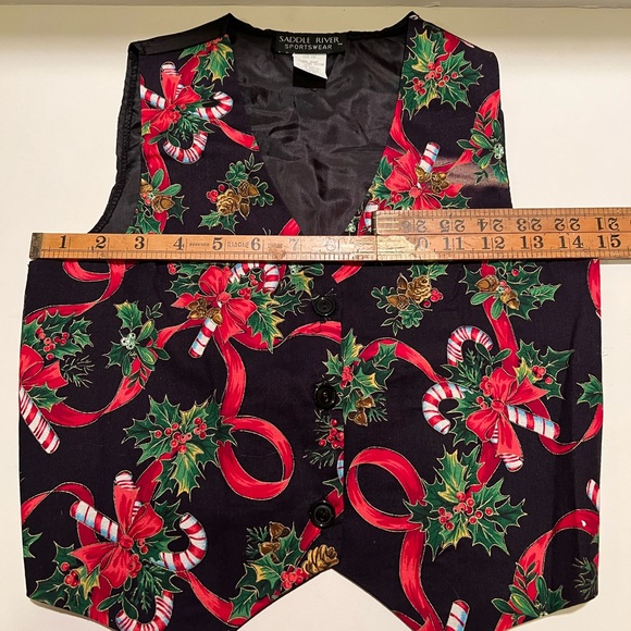 KID’S SADDLE RIVER SPORTSWEAR CHRISTMAS VEST. - Picture 6 of 8